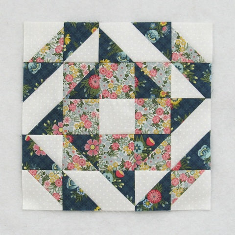 halleys comet quilt block