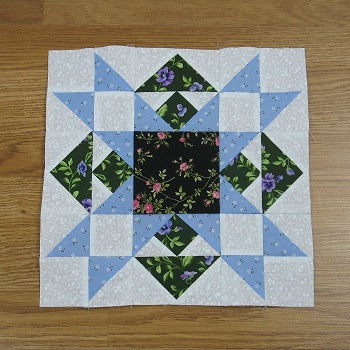 Free Pattern – Best of All Quilt Block – fabric-406