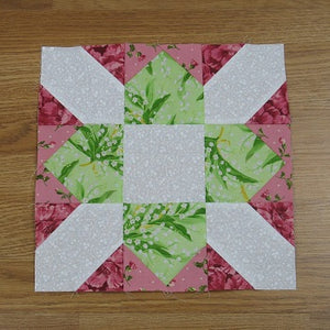 Easy Pattern – Prairie Flower Quilt Block