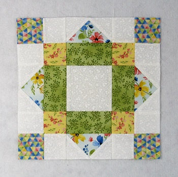 quatrefoil quarterfoil quilt block