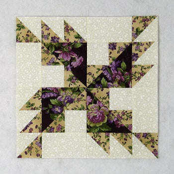 straw flowers quilt block